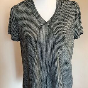 Jillian N Chic V-Neck Black and White Striped Short Sleeve Tee